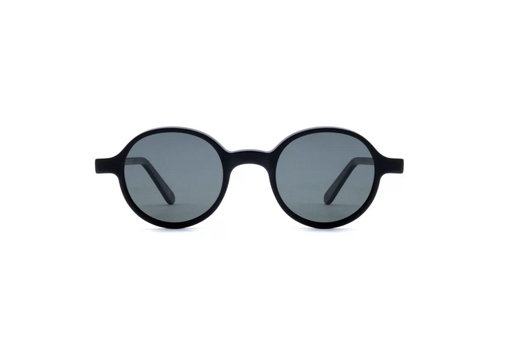 LGR Reunion glasses in Black Matt 22/Grey Polarized (base 2).