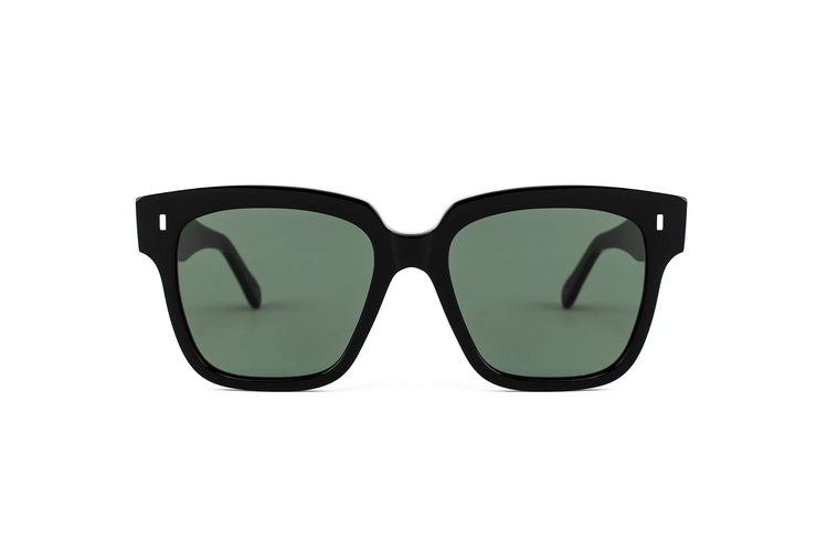 A front view of the LGR Dakhla glasses in Black 01/Green G15 (base 2).